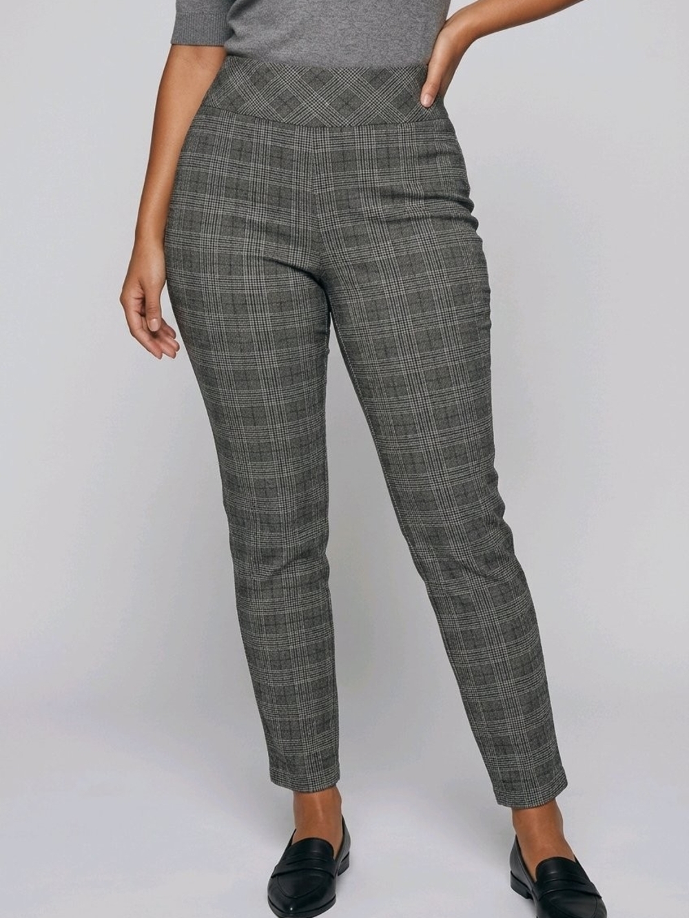 Jenna Rose Gray/Red Plaid Slim Ankle Pants